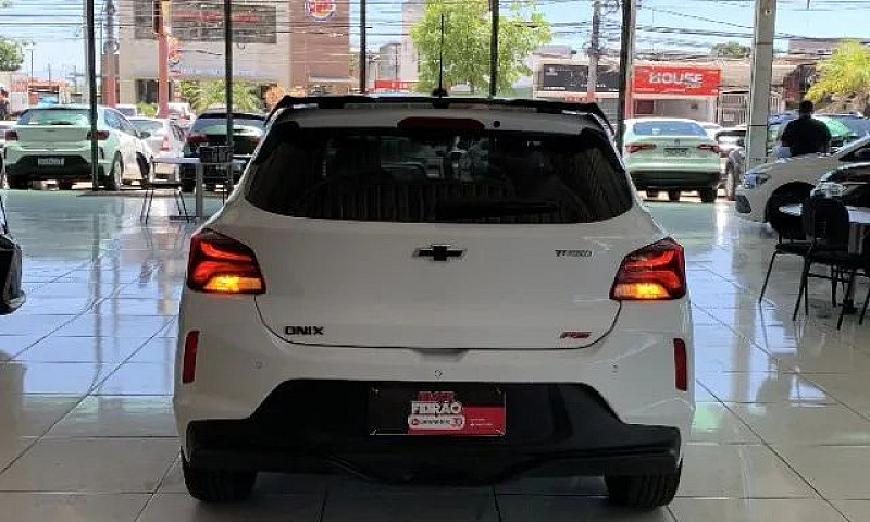 Chevrolet Onix Rs 1....