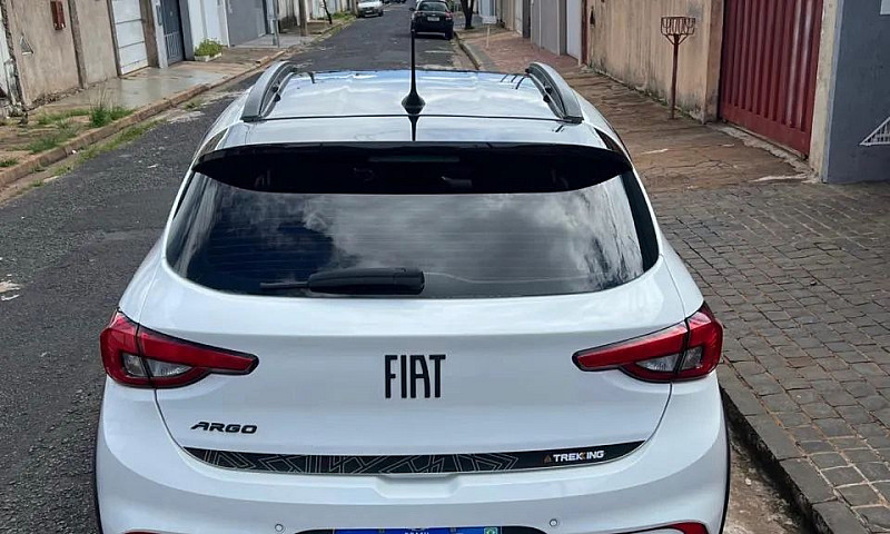 Fiat Argo Trekking 1...