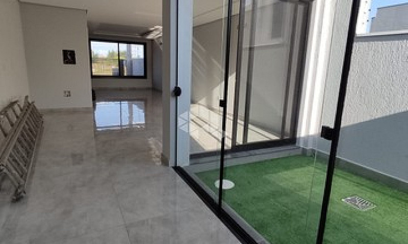 Canoas - Casa Padrão...