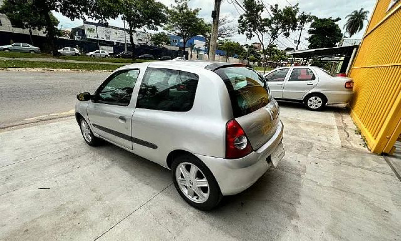 Renault Clio Hatch 1...