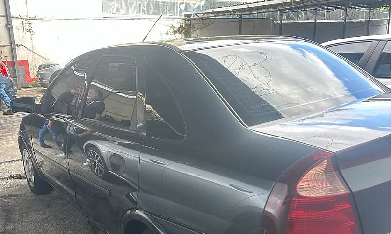 Chevrolet Corsa Sed....