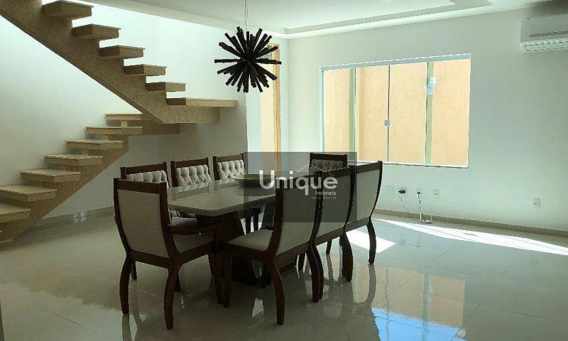 Casa Com 5 Dormitóri...
