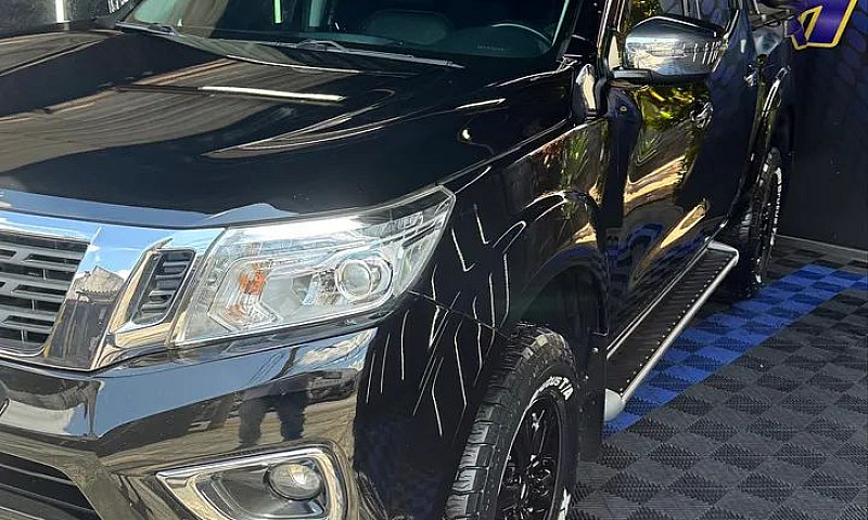 Nissan Frontier Le C...