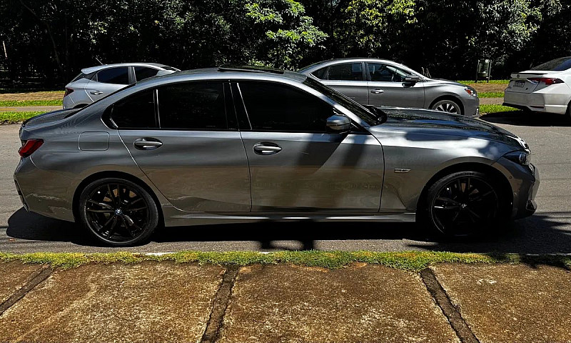 Bmw 330E 2023...