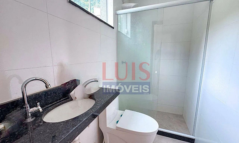 Casa Com 3 Dormitóri...