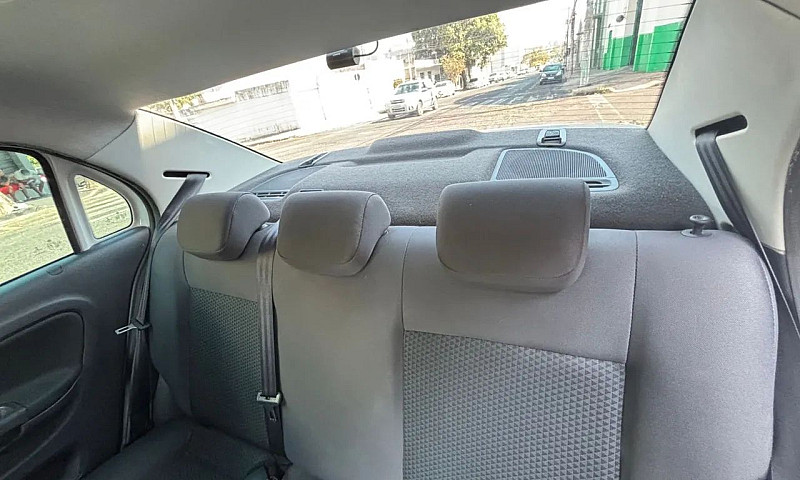 Volkswagen Voyage 1....