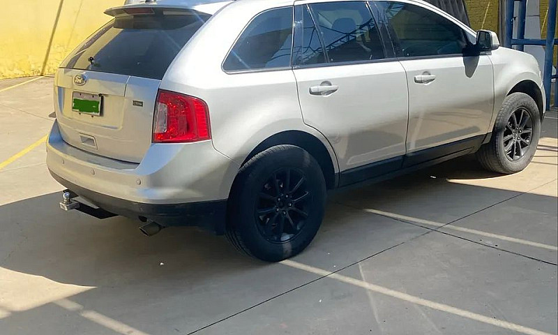 Ford Edge Limited 3....
