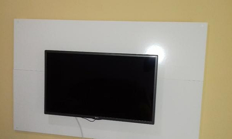 Vendo Uma Tv Led 32&...