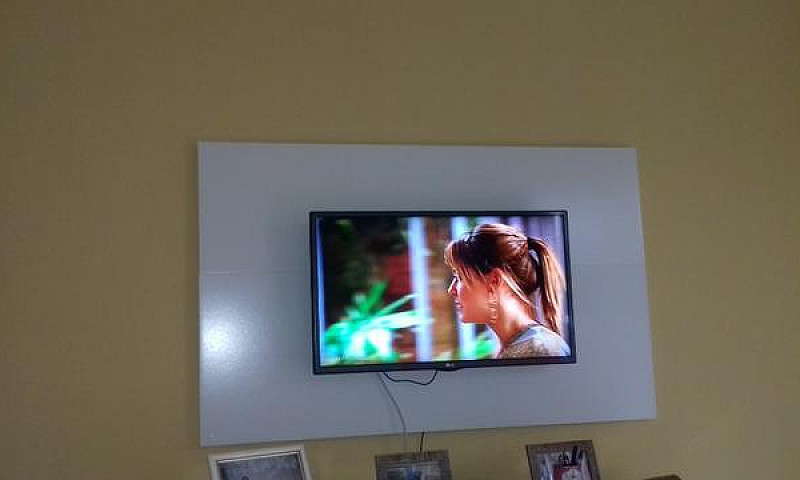 Vendo Uma Tv Led 32&...