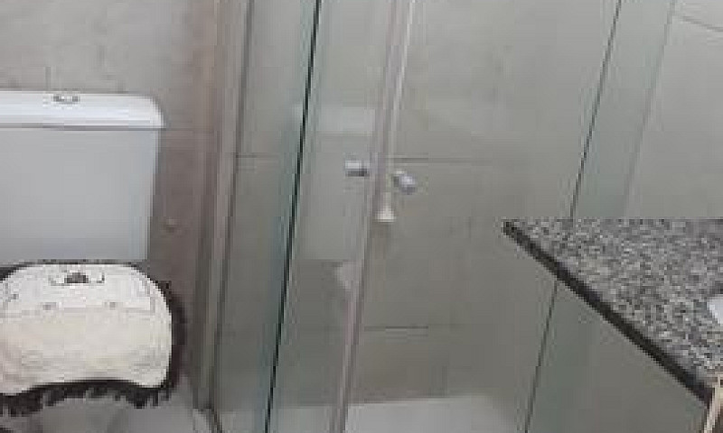 Aluga-Se Quarto No C...