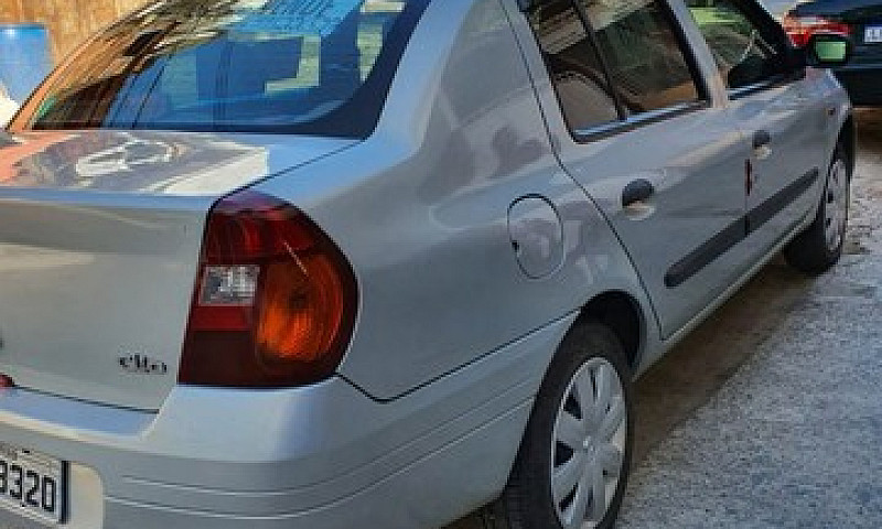 Renaut Clio Sedan 1....