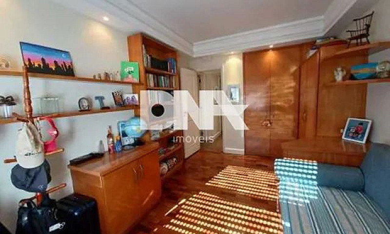 Apartamento-À Venda-...