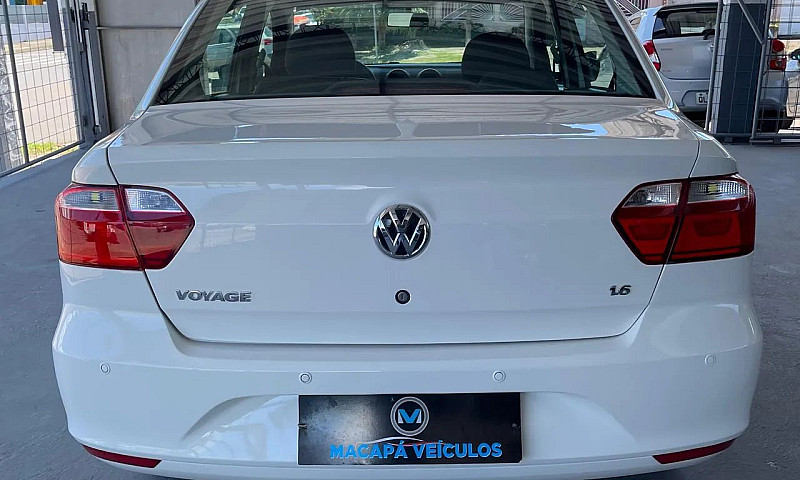 Volkswagen Voyage Vo...