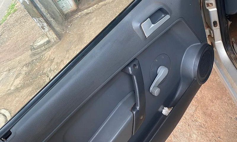 Volkswagen Saveiro S...