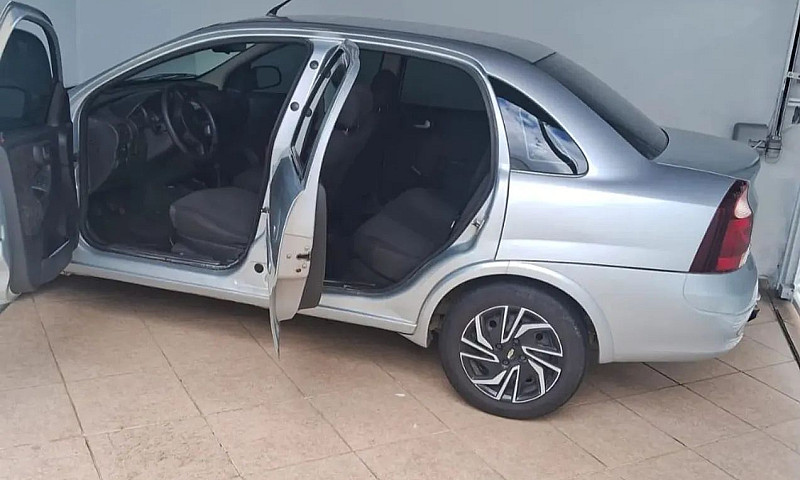 Chevrolet Corsa Sed....