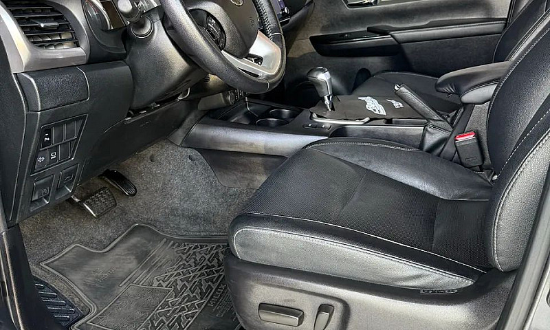 Toyota Hilux Cd Srx ...