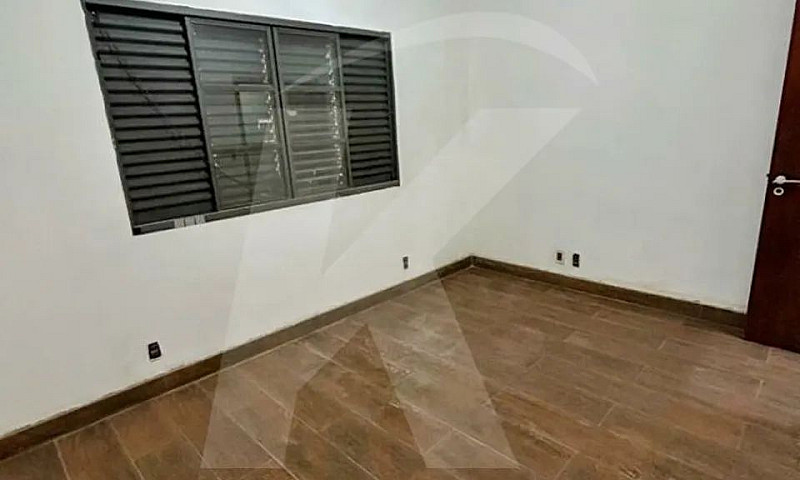 Casa 02 Dormitórios ...