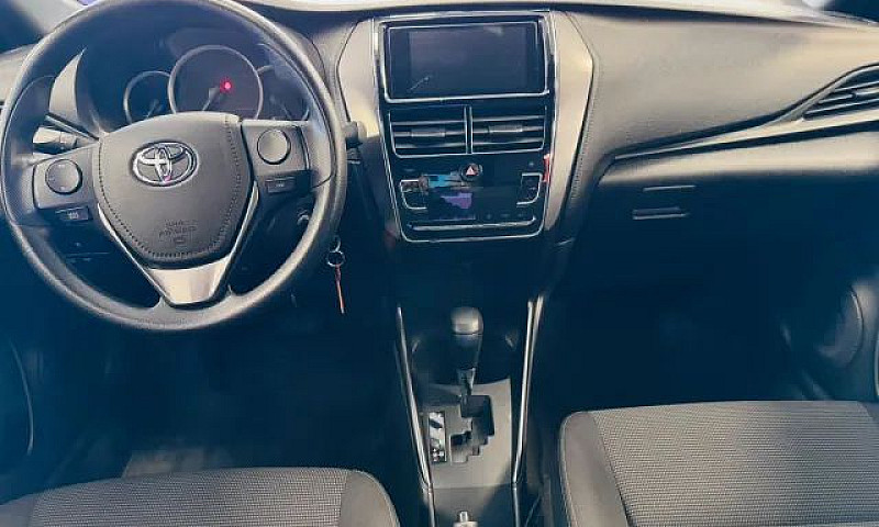 Toyota Yaris Xl 1.5 ...
