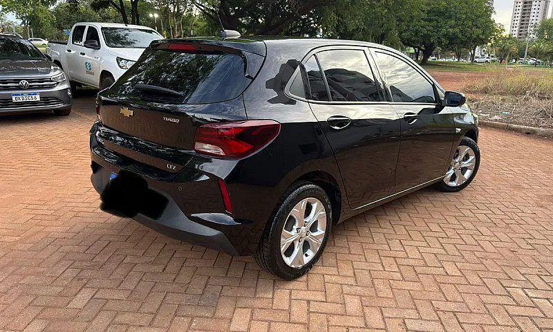 Chevrolet Onix Hatch...