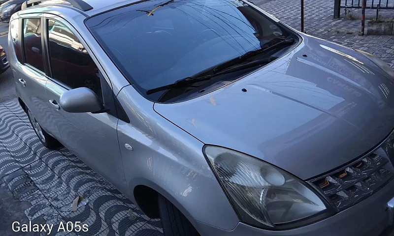 Nissan Livina Sl 1.6...