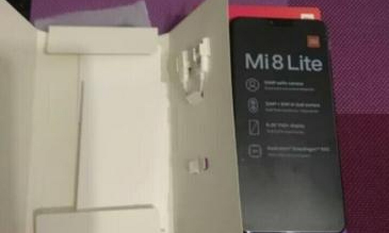 Xiaomi Mi 8 Lite...