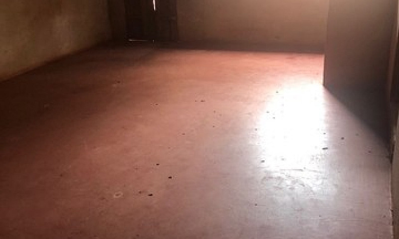 Vende Se Uma Casa...