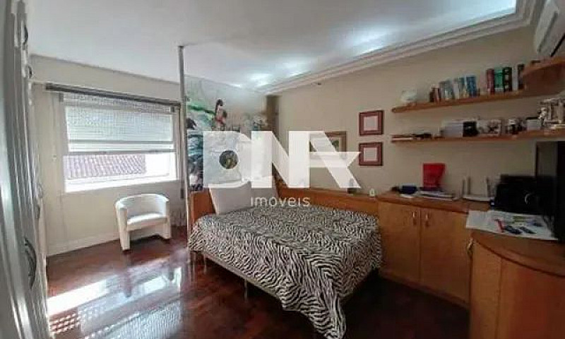 Apartamento-À Venda-...