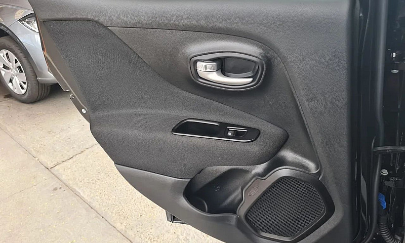 Jeep Renegade 1.8 4X...