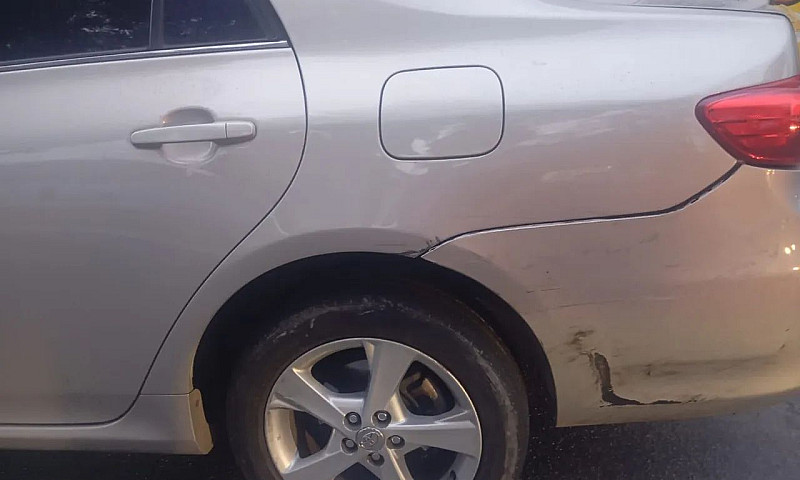 Toyota Corolla Xei 2...