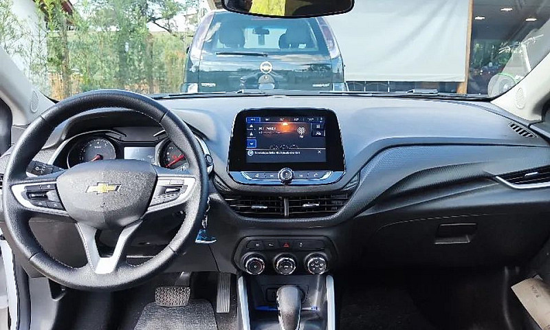 Chevrolet Onix Plus ...