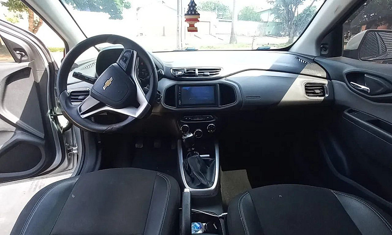 Chevrolet Onix Hatch...