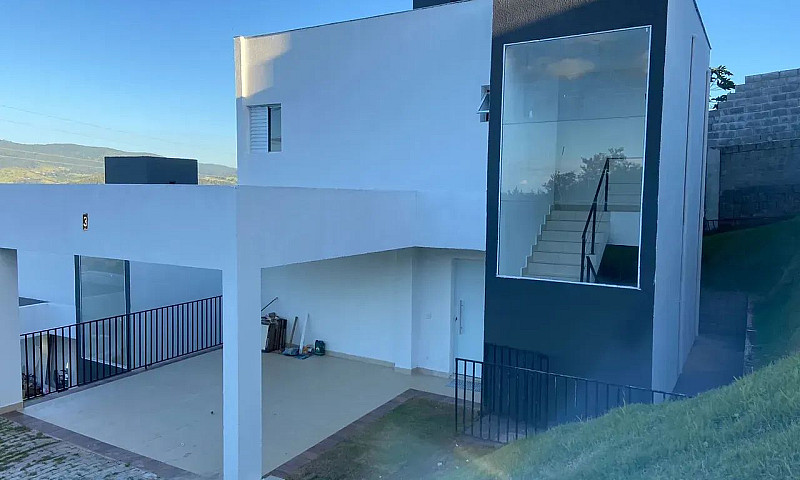 Casa De Condomínio P...