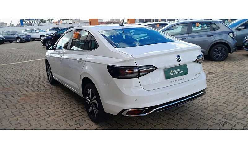 Volkswagen Virtus Co...