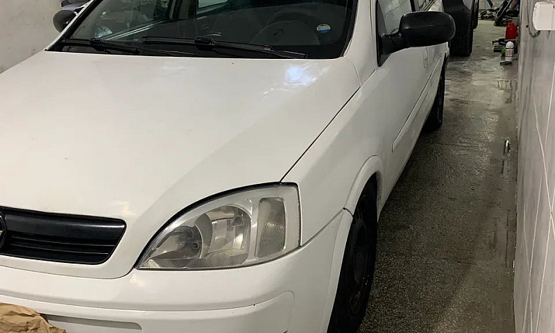Chevrolet Corsa Sed....