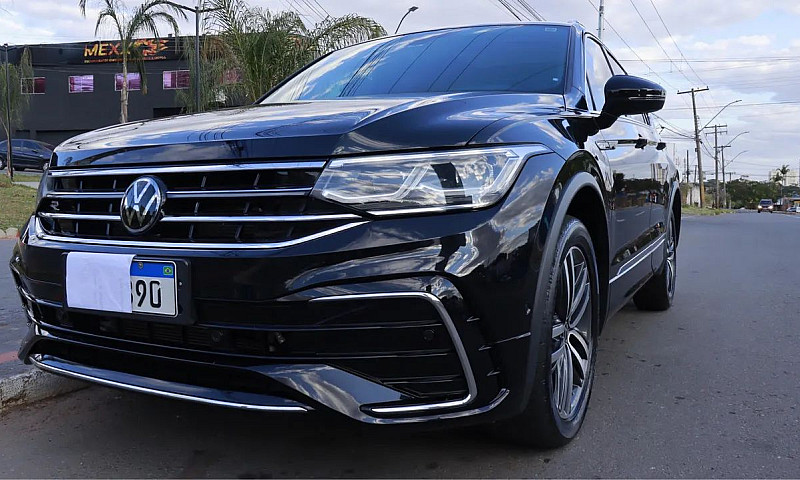 Volkswagen Tiguan Al...