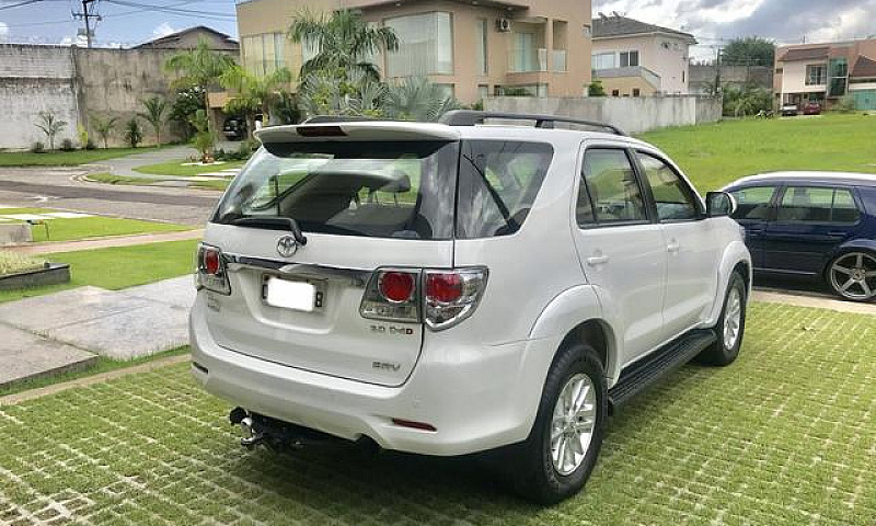 Toyota Hilux Sw4 Srv...