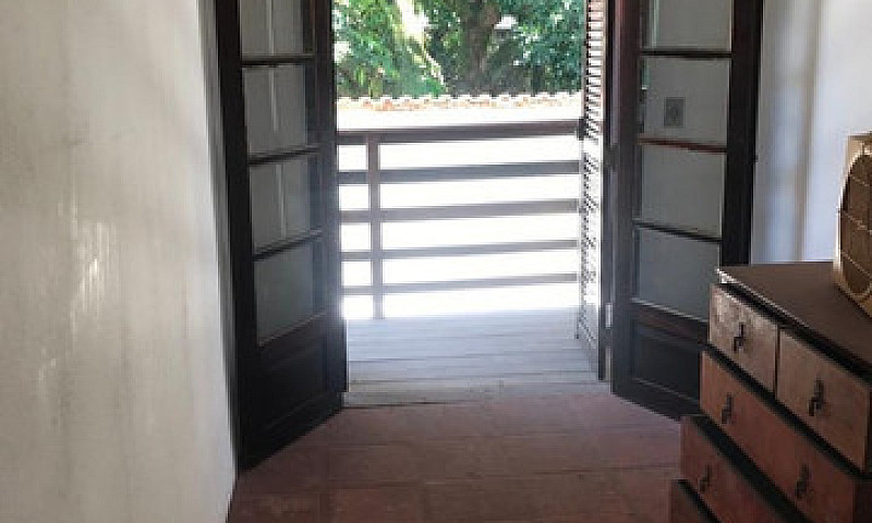 Ótima Casa No Centro...