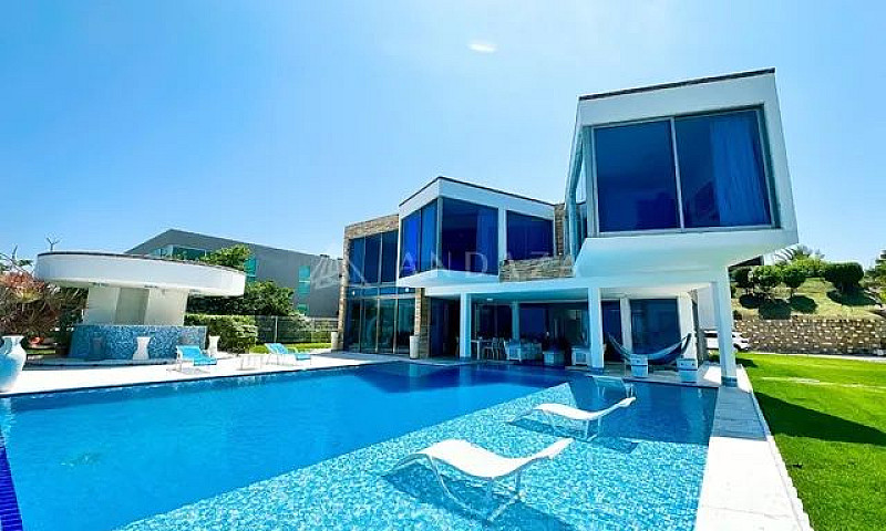 Casa De Cinema Com V...