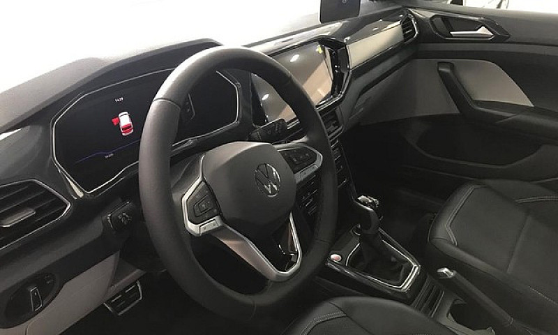 Volkswagen T-Cross 1...