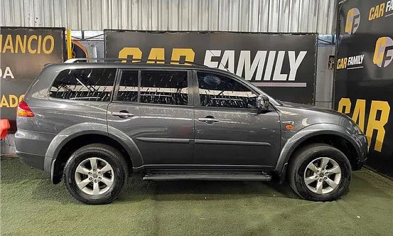 Mitsubishi Pajero Da...