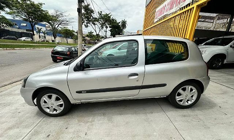 Renault Clio Hatch 1...