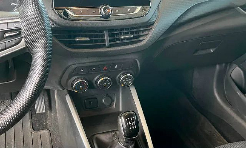 Chevrolet Onix Plus ...