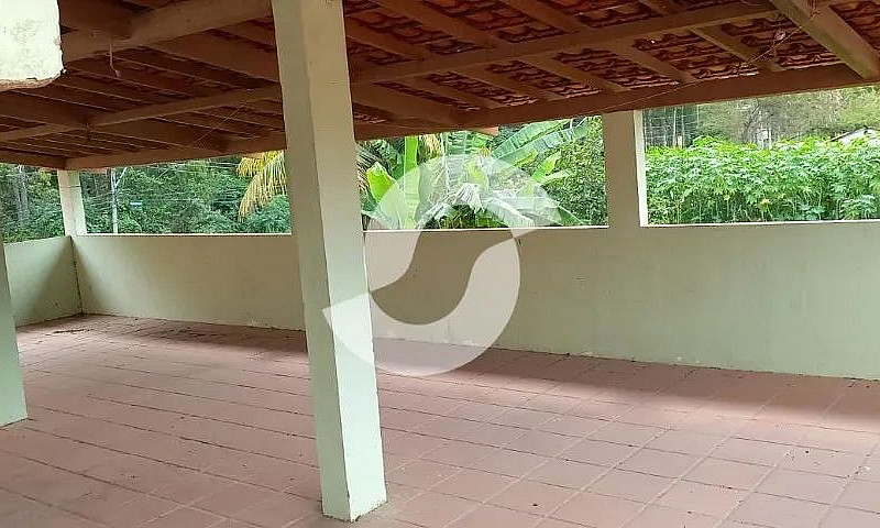 Casa Ampla Com  4 Qu...