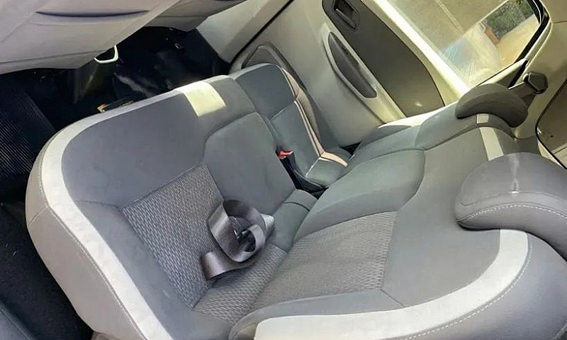 Chevrolet Spin Lt 1....