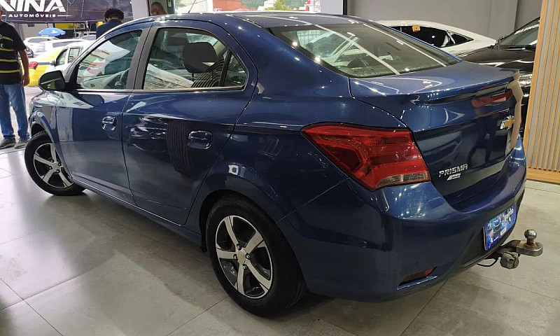 Chevrolet Prisma Sed...