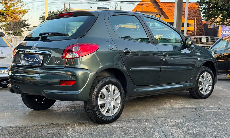 Peugeot 207 Xr 1.4 F...