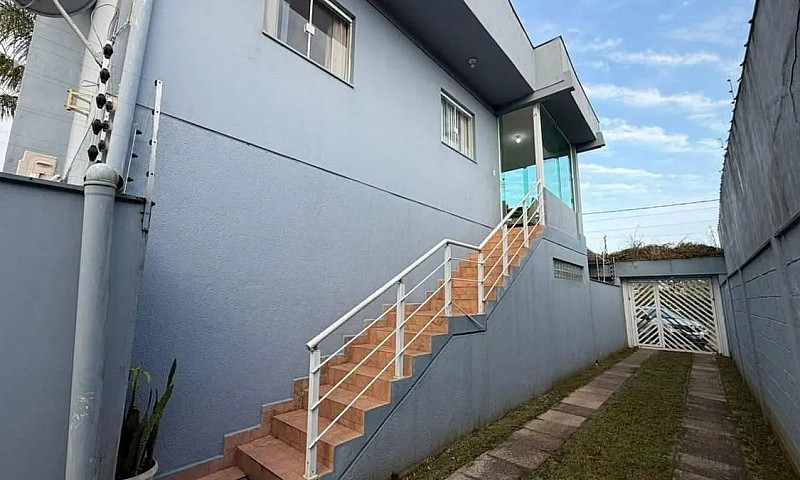 Casa Com 3 Quartos À...