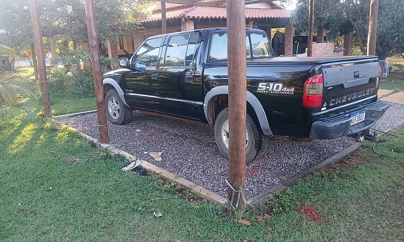Chevrolet S10 P-Up C...