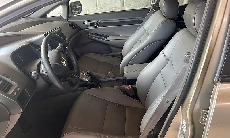 Honda Civic Sedan Lx...
