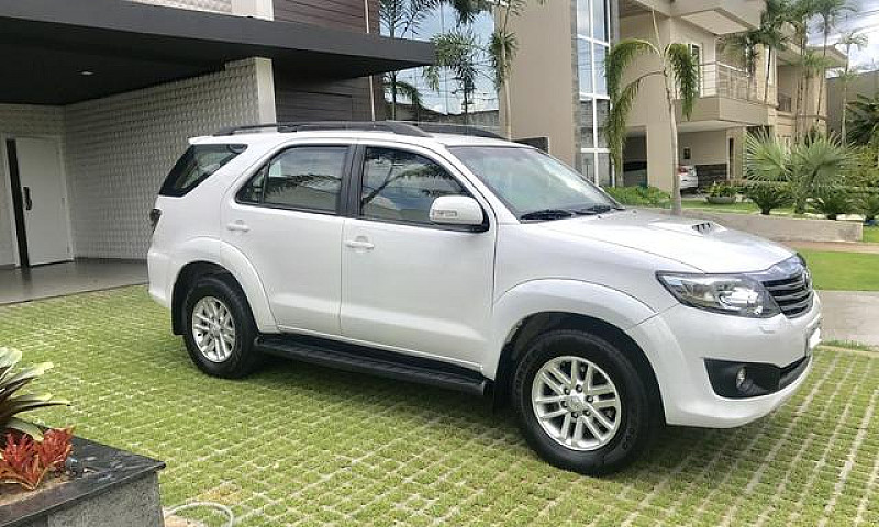 Toyota Hilux Sw4 Srv...